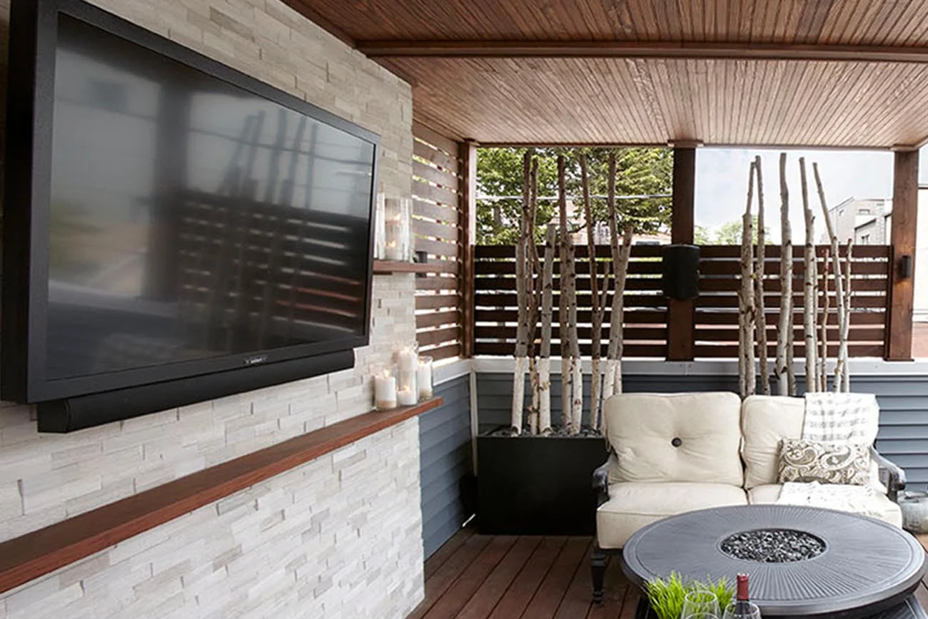How to Organize A/V Entertainment Systems on Your Rooftop Deck