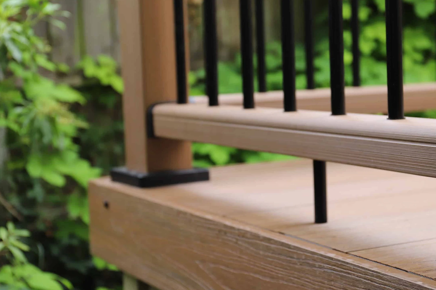 Wood Railing - Gallery image 2