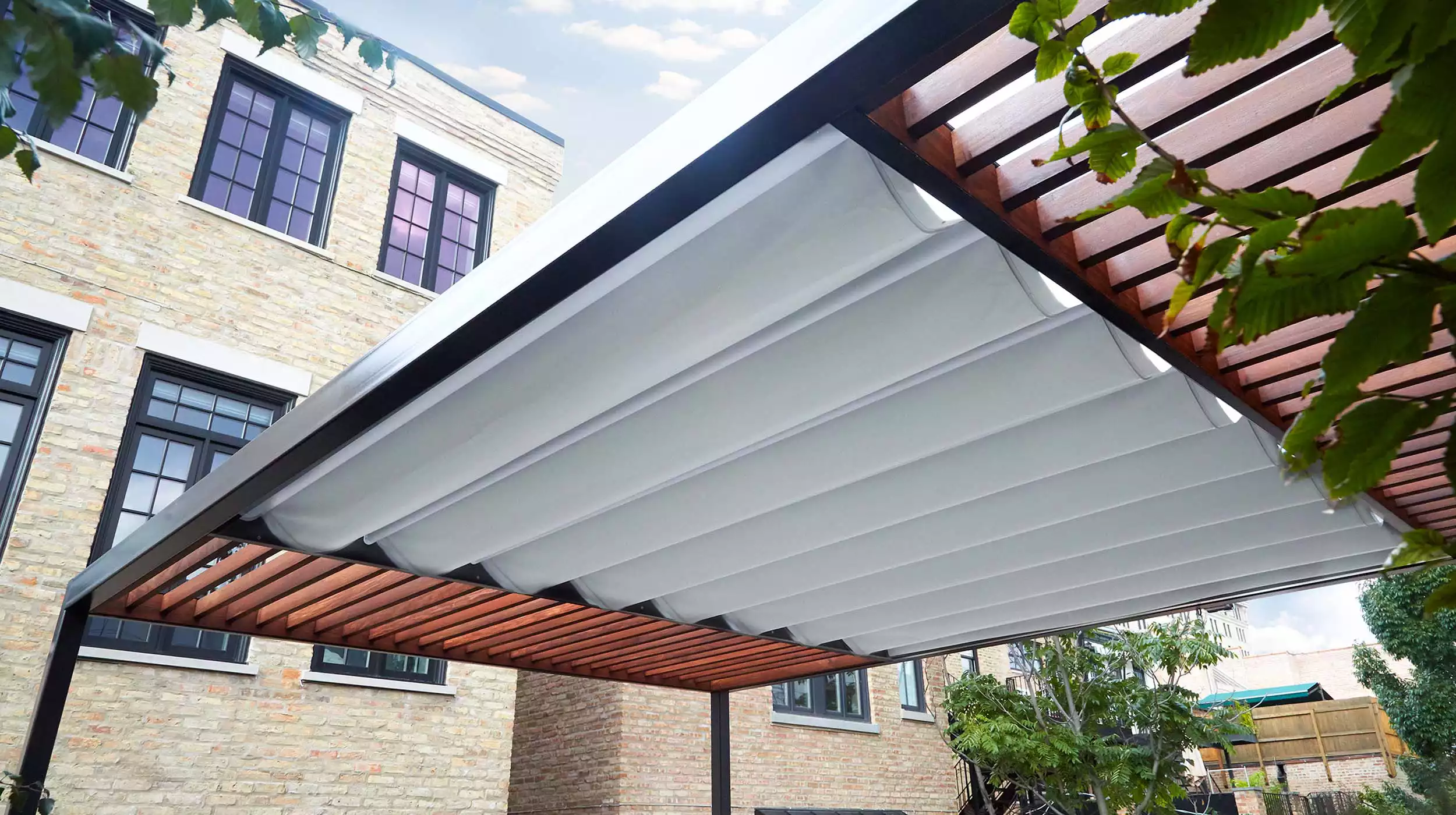Retractable Shade - Gallery image 4