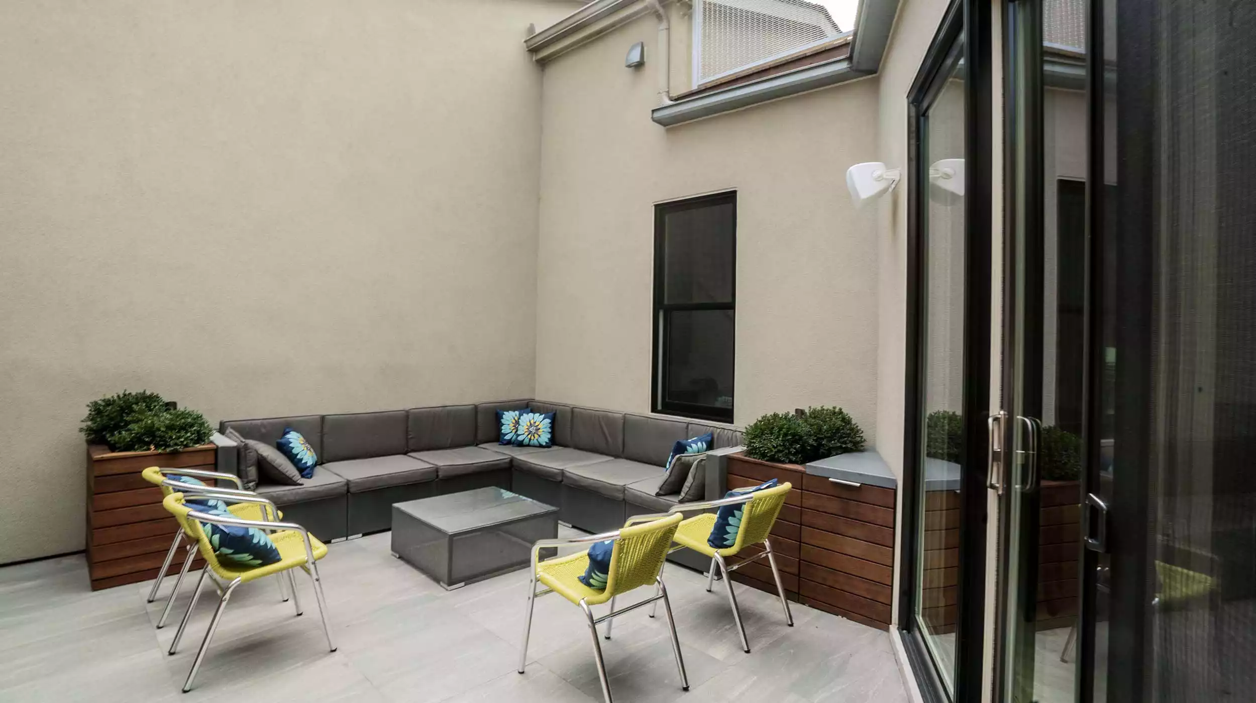 Bucktown Modern - Gallery image 1