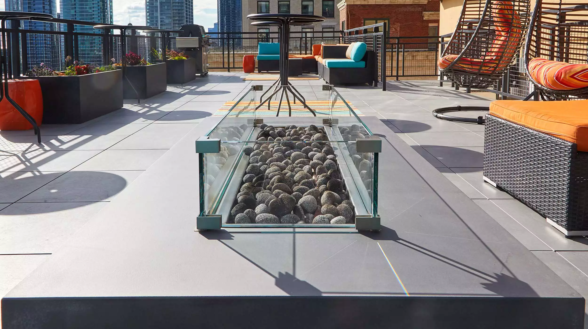 Ebony Jet Building - Gallery image 2