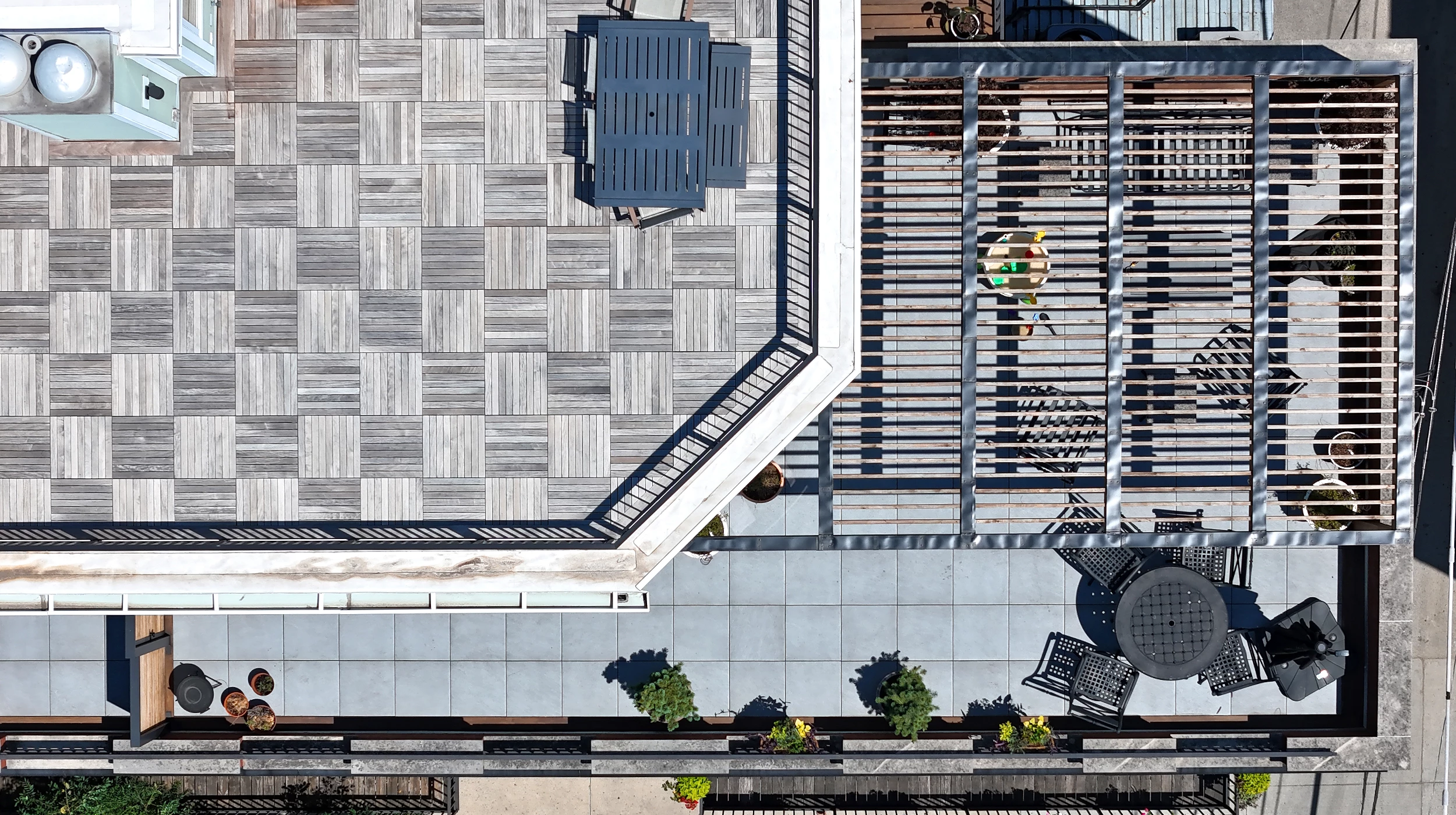 Pergola Haven in the City - Gallery image 3