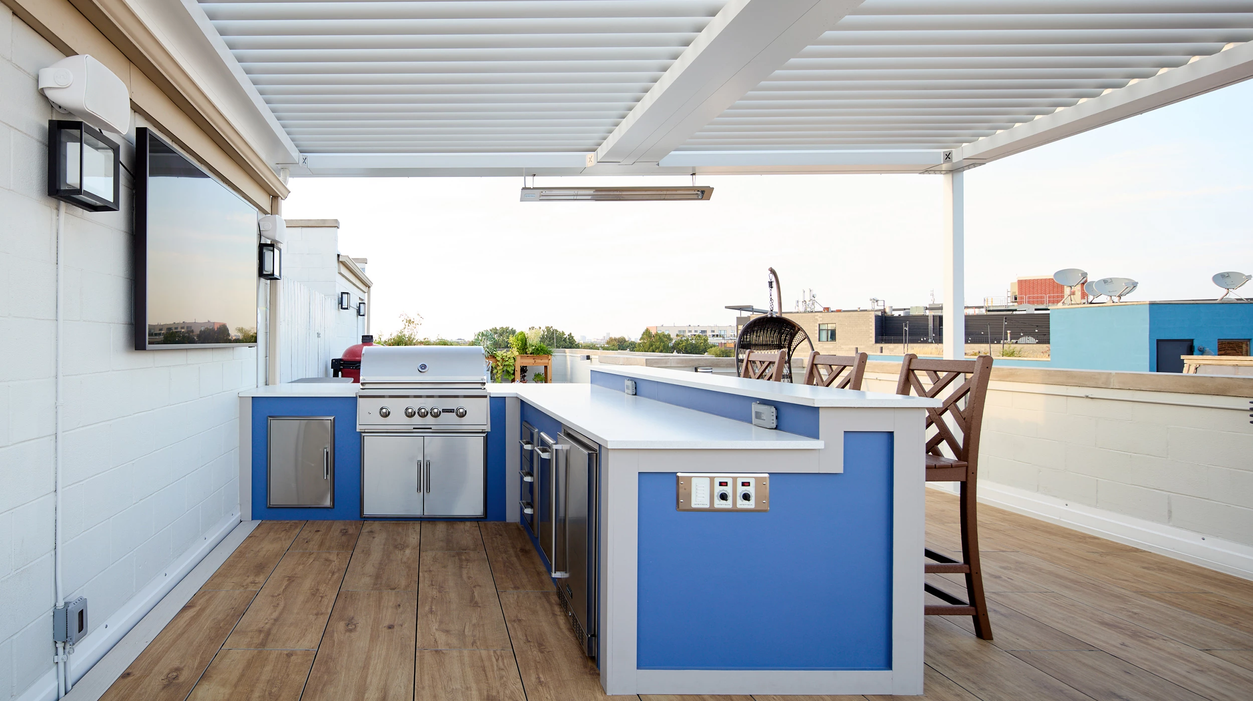 Sunset Bar & Lounge - Gallery image 4